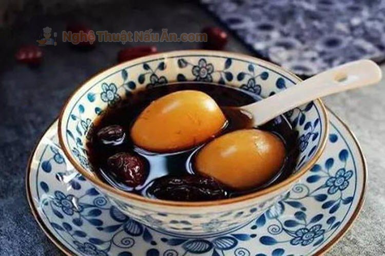 Canh trứng gà trà đen hạt sen